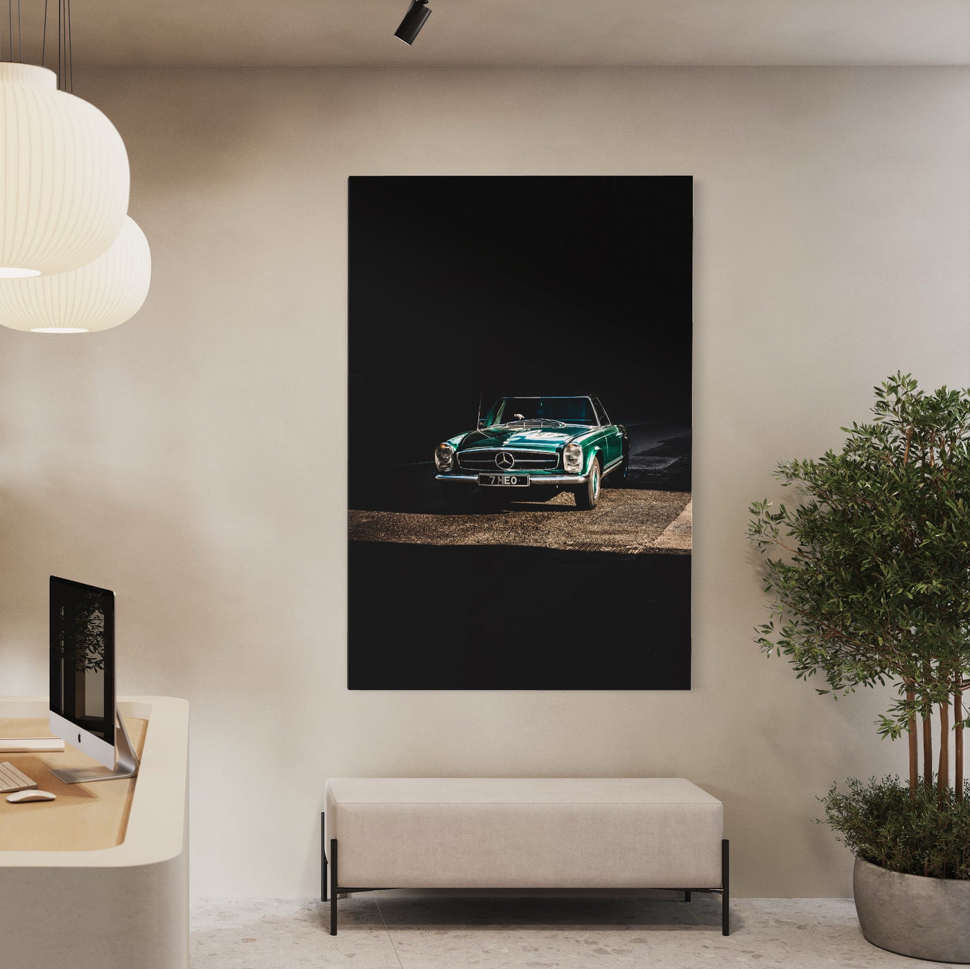 La Mercedes Classique — sur le mur