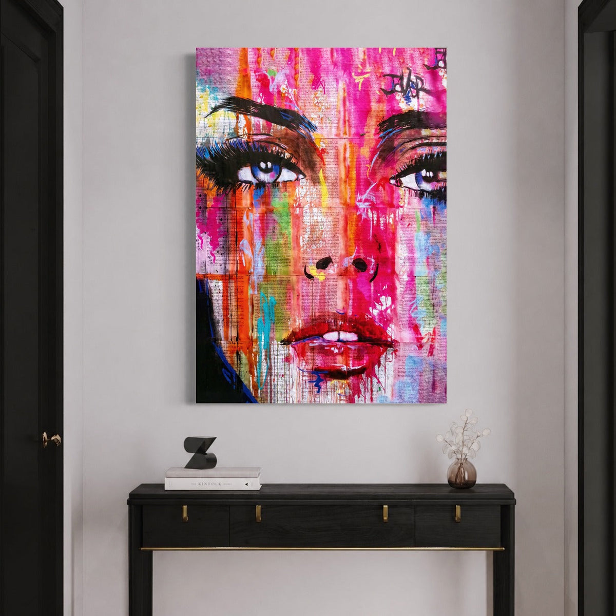 Le Visage qui Fond — sur le mur